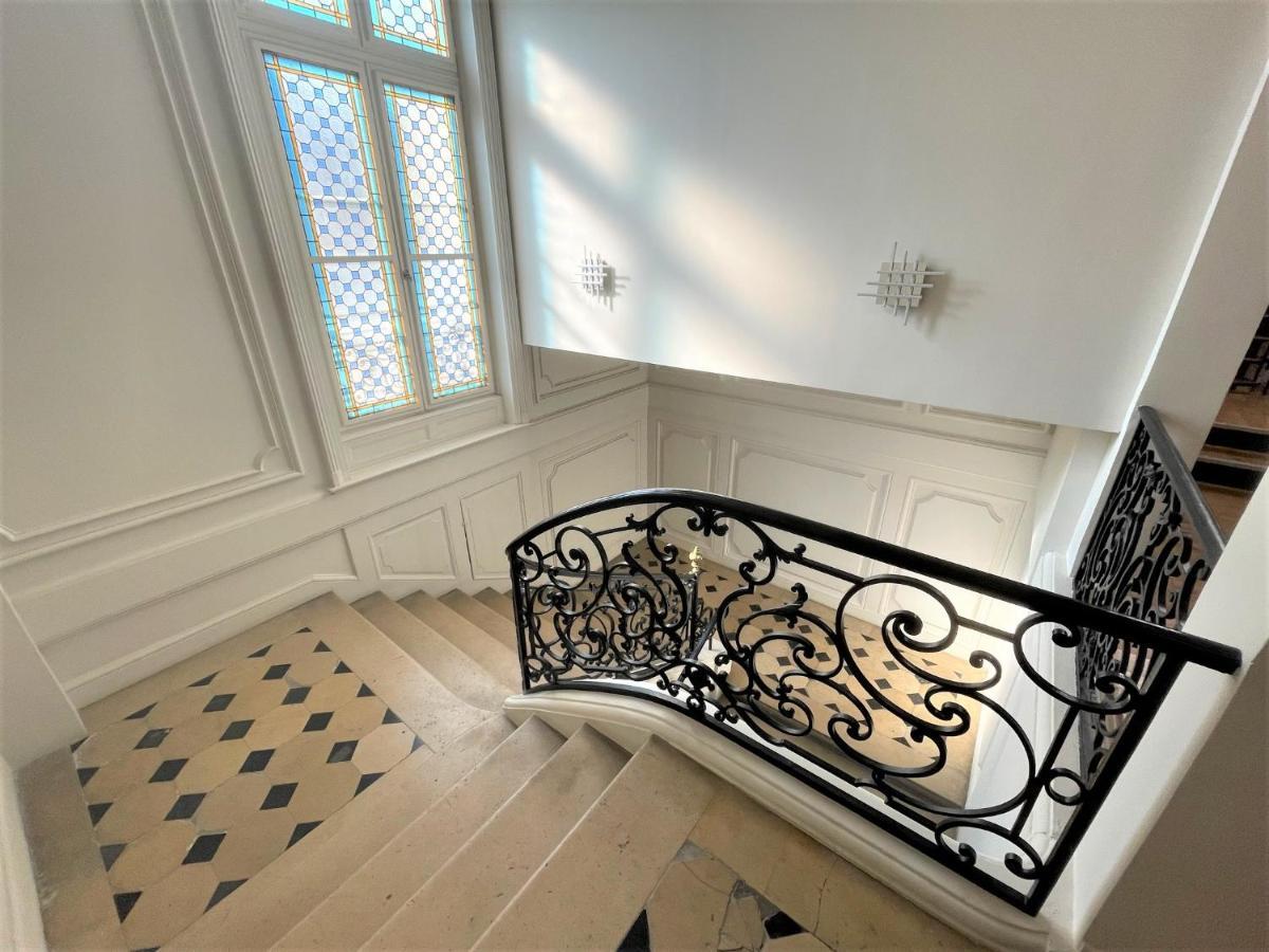 Aux Clefs Des Sacres - Dans Un Hotel Particulier Situe Rue Du Marc - Reims - Hyper Centre Forum Mairie Boulingrin エクステリア 写真