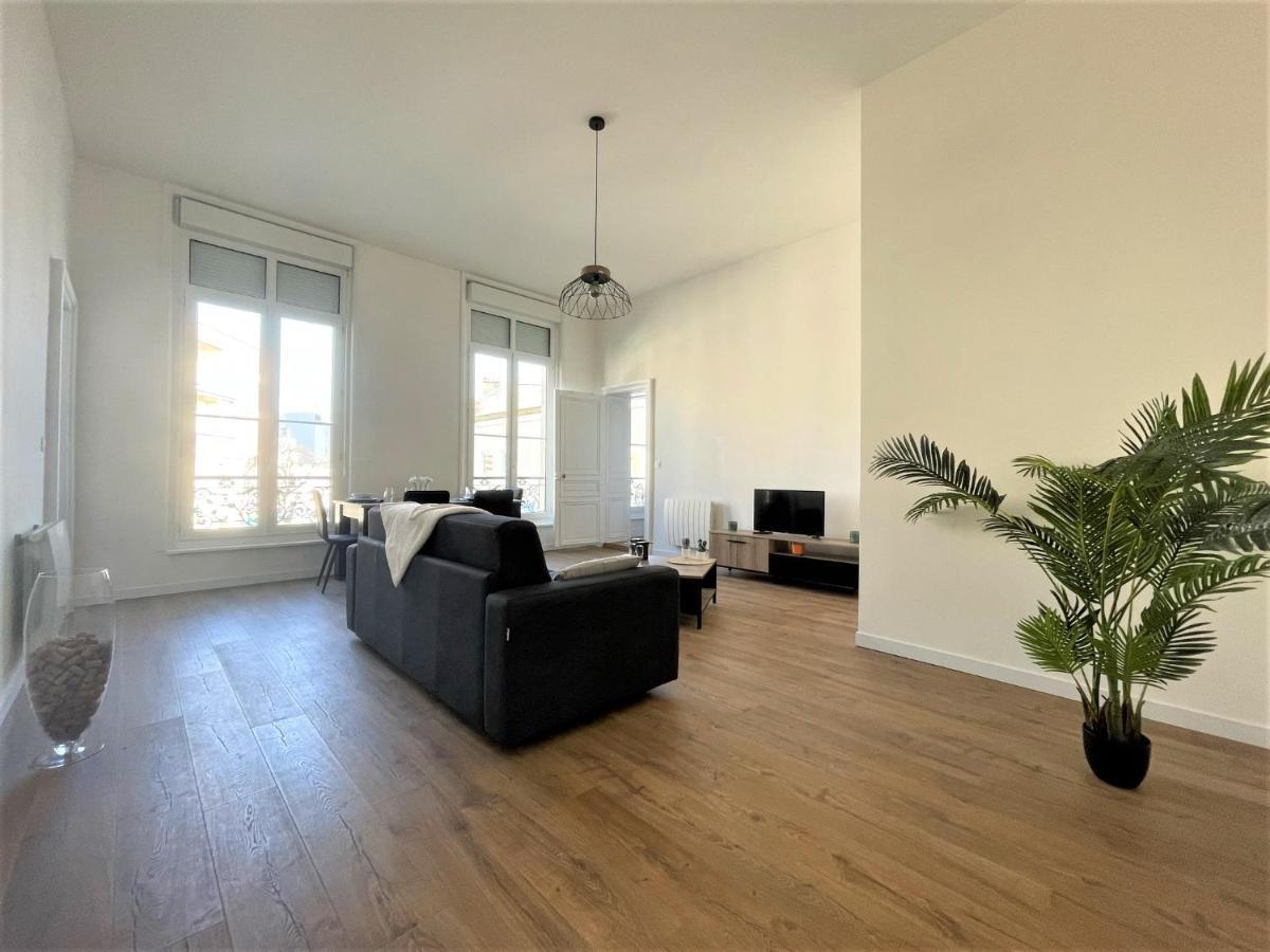 Aux Clefs Des Sacres - Dans Un Hotel Particulier Situe Rue Du Marc - Reims - Hyper Centre Forum Mairie Boulingrin エクステリア 写真