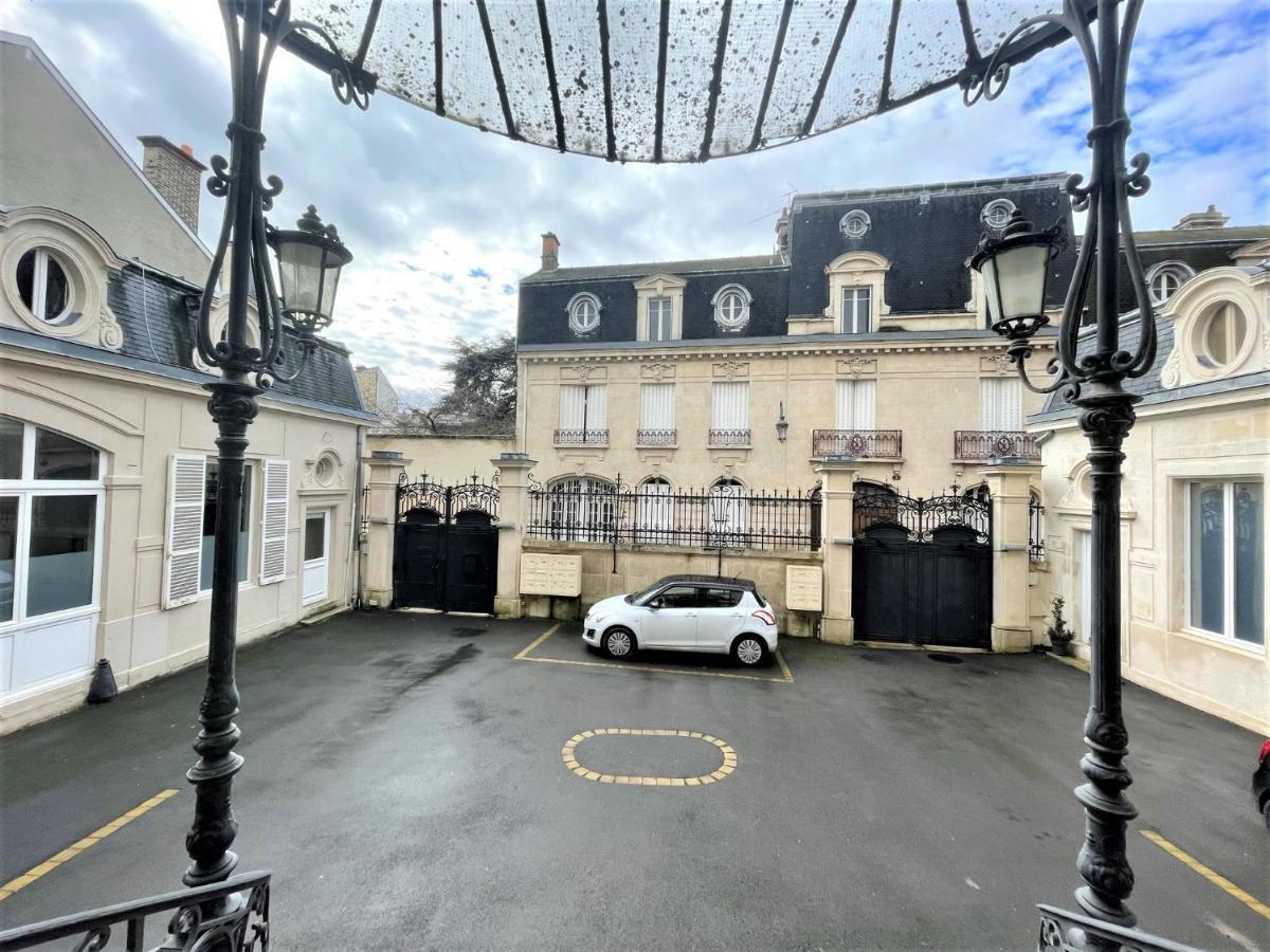 Aux Clefs Des Sacres - Dans Un Hotel Particulier Situe Rue Du Marc - Reims - Hyper Centre Forum Mairie Boulingrin エクステリア 写真