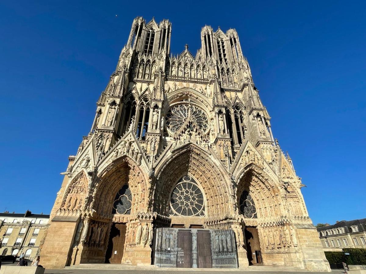 Aux Clefs Des Sacres - Dans Un Hotel Particulier Situe Rue Du Marc - Reims - Hyper Centre Forum Mairie Boulingrin エクステリア 写真