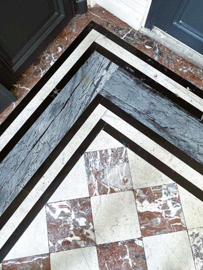 Aux Clefs Des Sacres - Dans Un Hotel Particulier Situe Rue Du Marc - Reims - Hyper Centre Forum Mairie Boulingrin エクステリア 写真