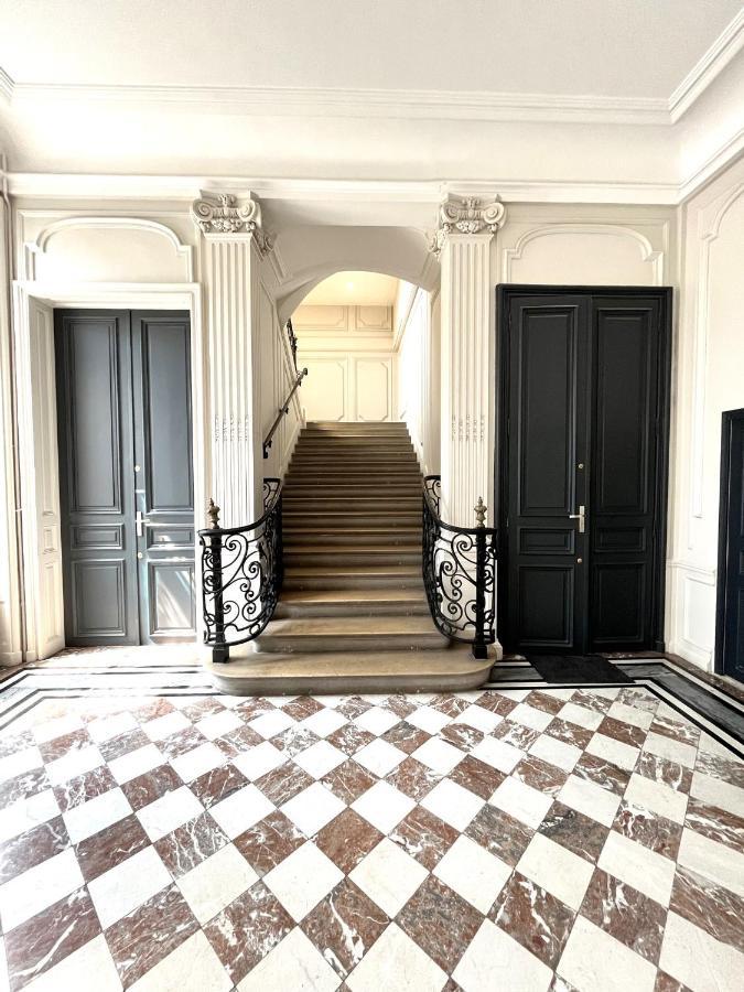 Aux Clefs Des Sacres - Dans Un Hotel Particulier Situe Rue Du Marc - Reims - Hyper Centre Forum Mairie Boulingrin エクステリア 写真