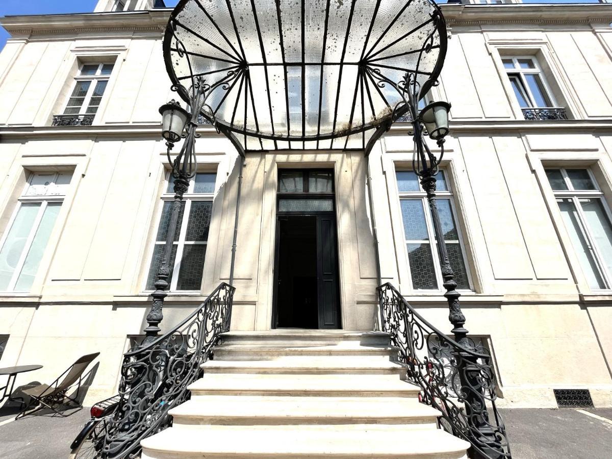 Aux Clefs Des Sacres - Dans Un Hotel Particulier Situe Rue Du Marc - Reims - Hyper Centre Forum Mairie Boulingrin エクステリア 写真