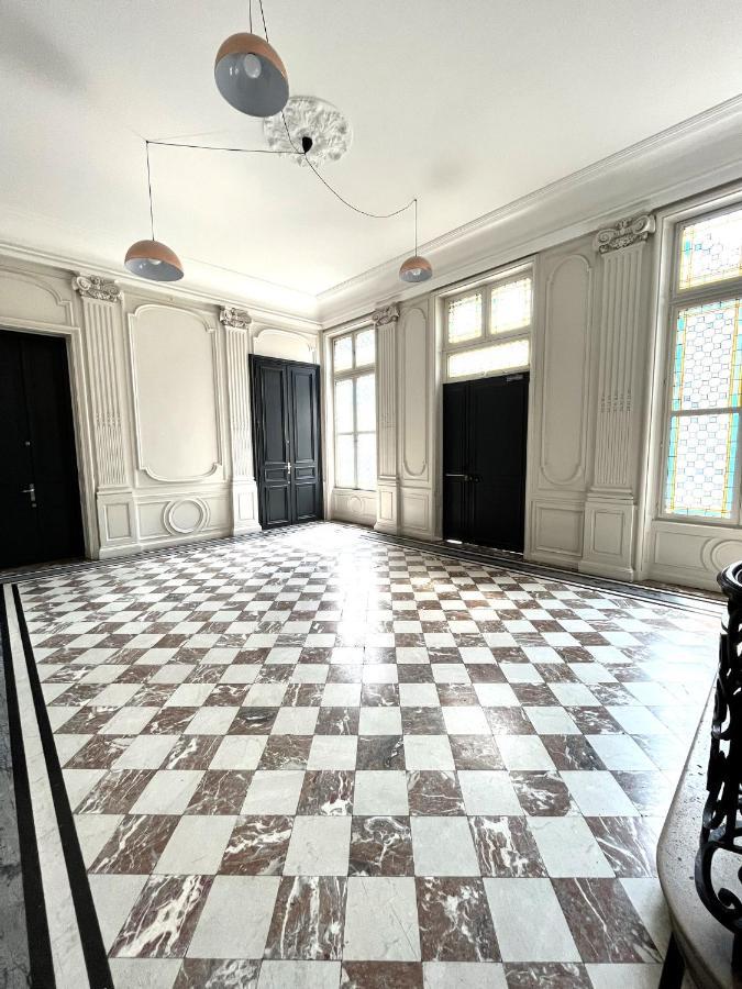 Aux Clefs Des Sacres - Dans Un Hotel Particulier Situe Rue Du Marc - Reims - Hyper Centre Forum Mairie Boulingrin エクステリア 写真