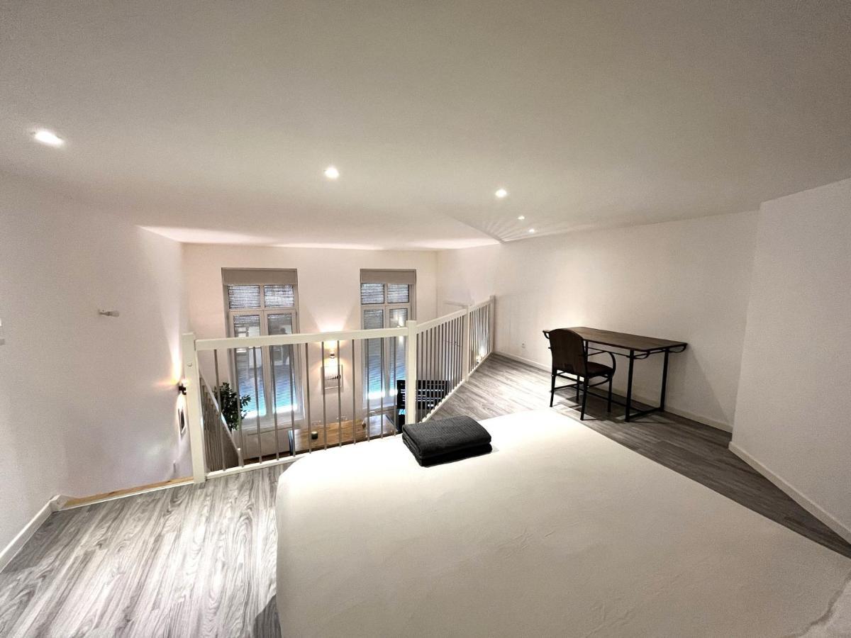 Aux Clefs Des Sacres - Dans Un Hotel Particulier Situe Rue Du Marc - Reims - Hyper Centre Forum Mairie Boulingrin エクステリア 写真