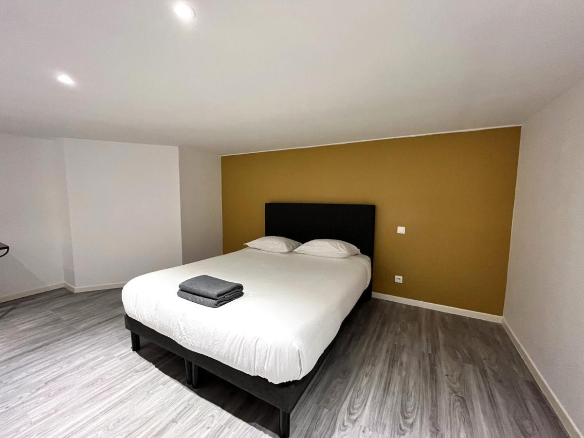 Aux Clefs Des Sacres - Dans Un Hotel Particulier Situe Rue Du Marc - Reims - Hyper Centre Forum Mairie Boulingrin エクステリア 写真